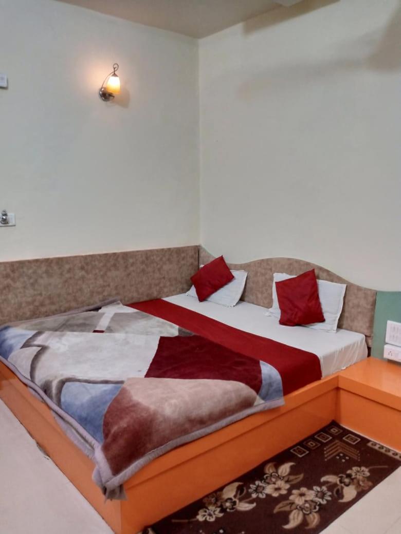 Hotel Amar Palace Pachmarhī Exteriér fotografie