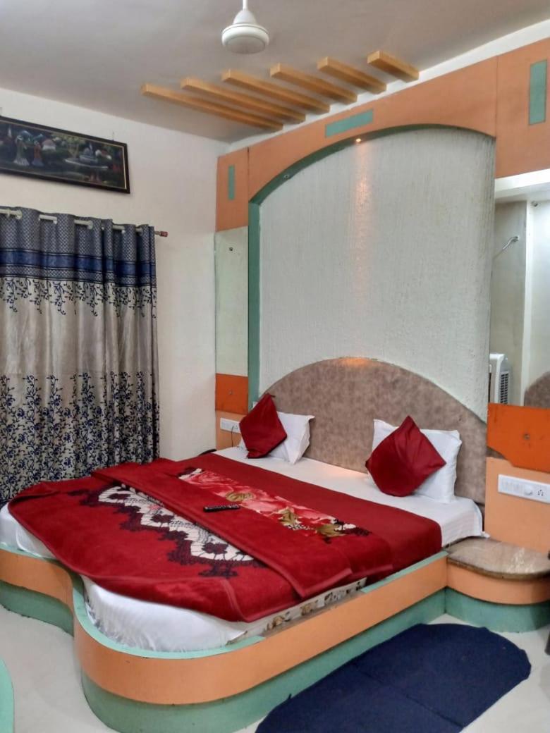 Hotel Amar Palace Pachmarhī Exteriér fotografie